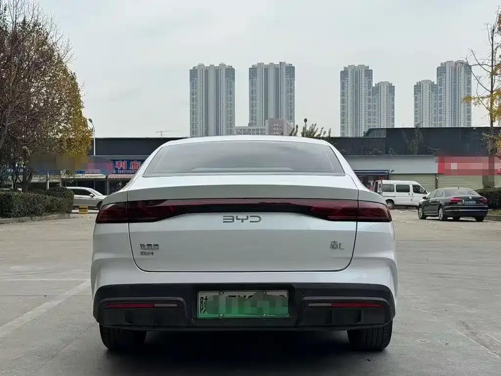 BYD Qin L — фото 5