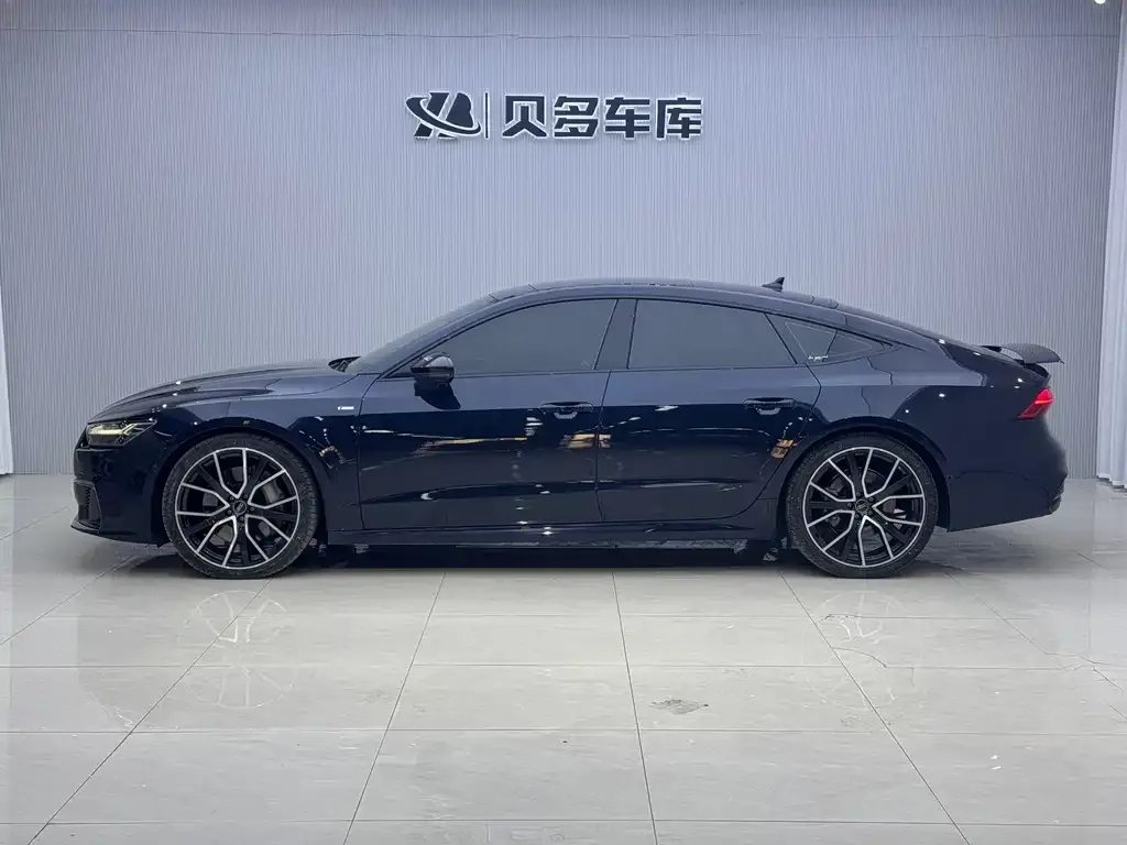 Audi A7 — фото 2