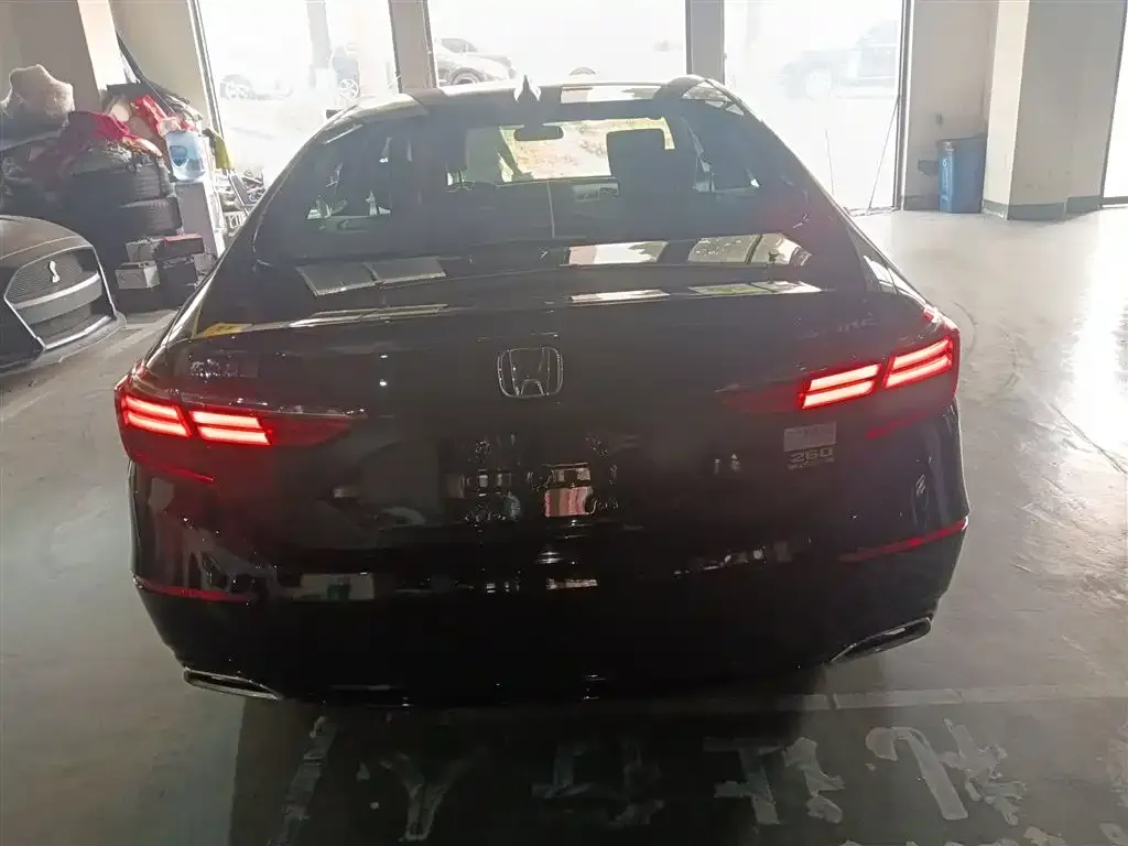 Honda Inspire — фото 6