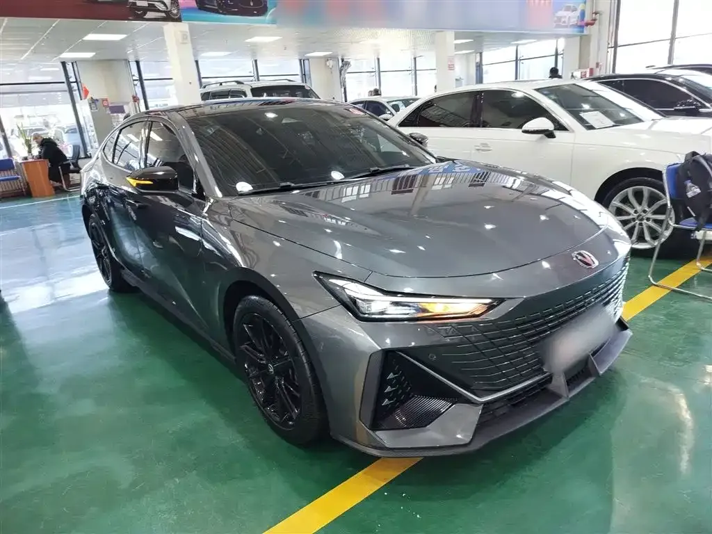 Changan UNI-V 2024 из CN, фото 3
