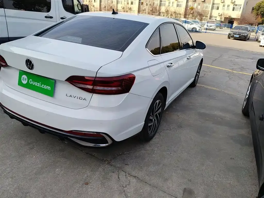 Volkswagen Lavida 2023 из CN, фото 3