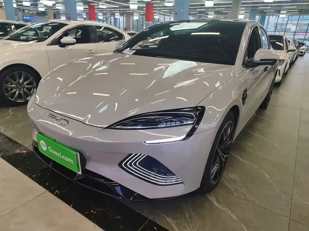 BYD Seal — фото 7