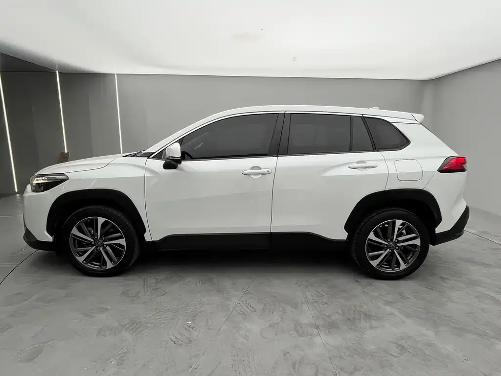 Toyota Frontlander 2022 из CN, фото 4