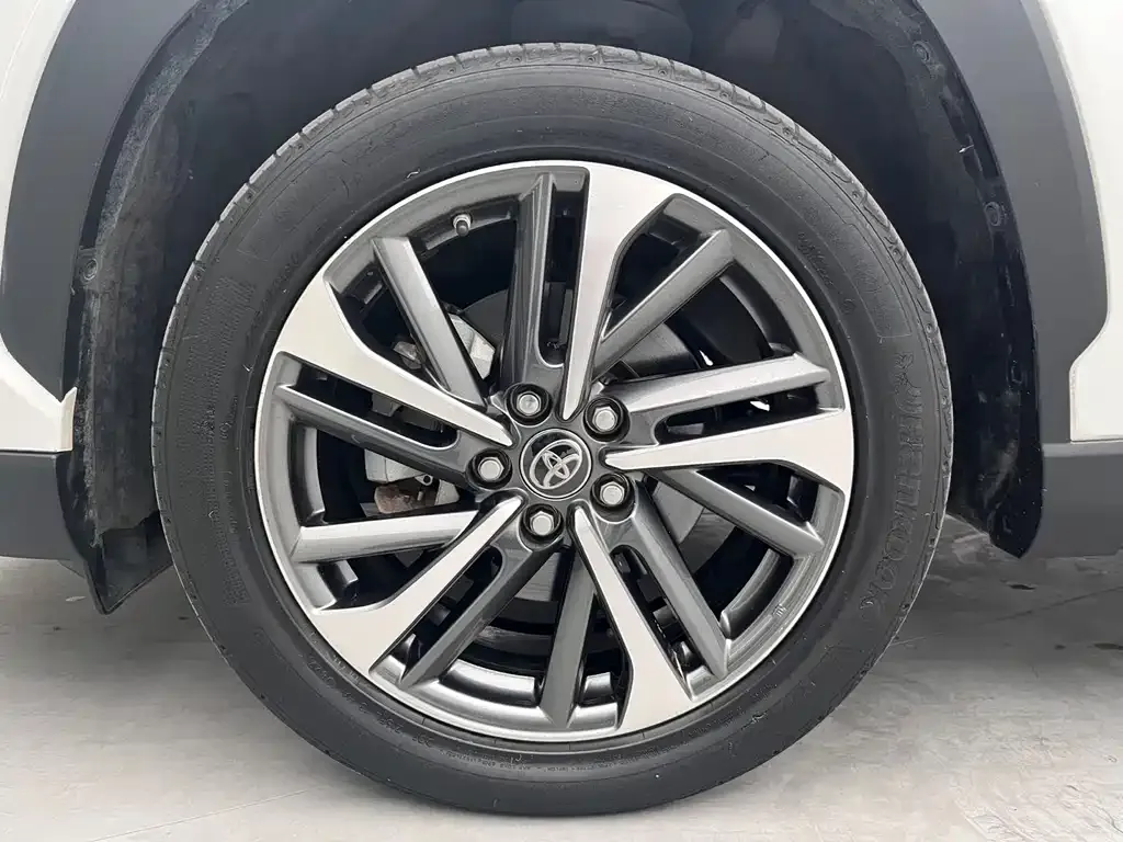 Toyota Frontlander 2022 из CN, фото 5