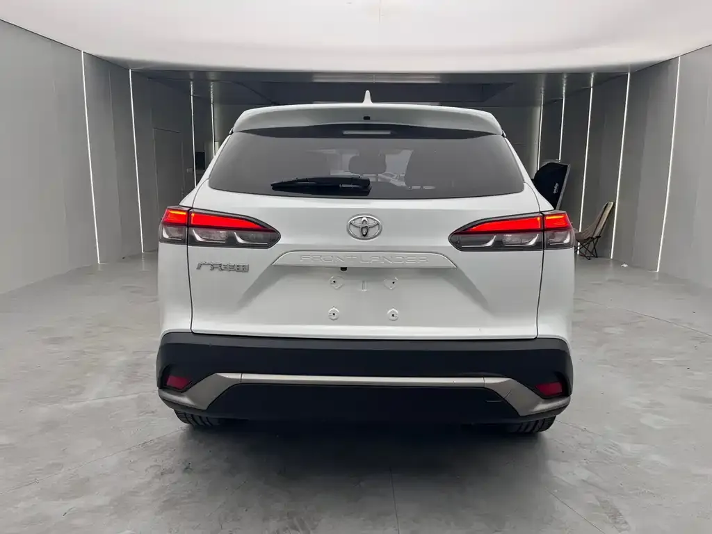 Toyota Frontlander 2022 из CN, фото 8
