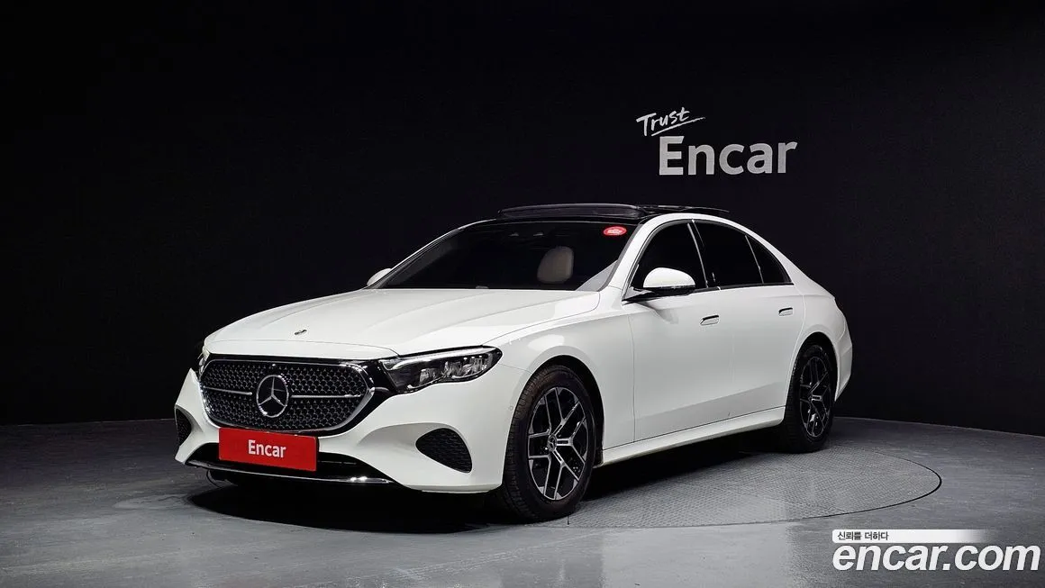 Mercedes-Benz E-Class — фото 1