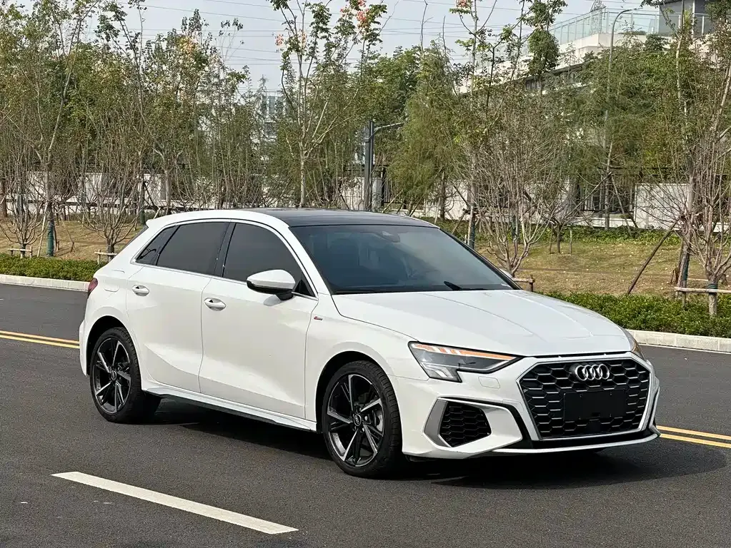 Audi A3 2023 из CN, фото 9