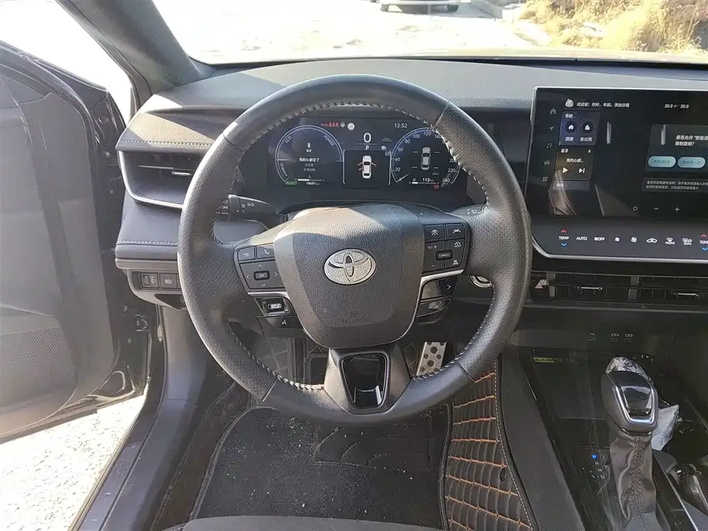 Toyota Camry 2024 из CN, фото 10