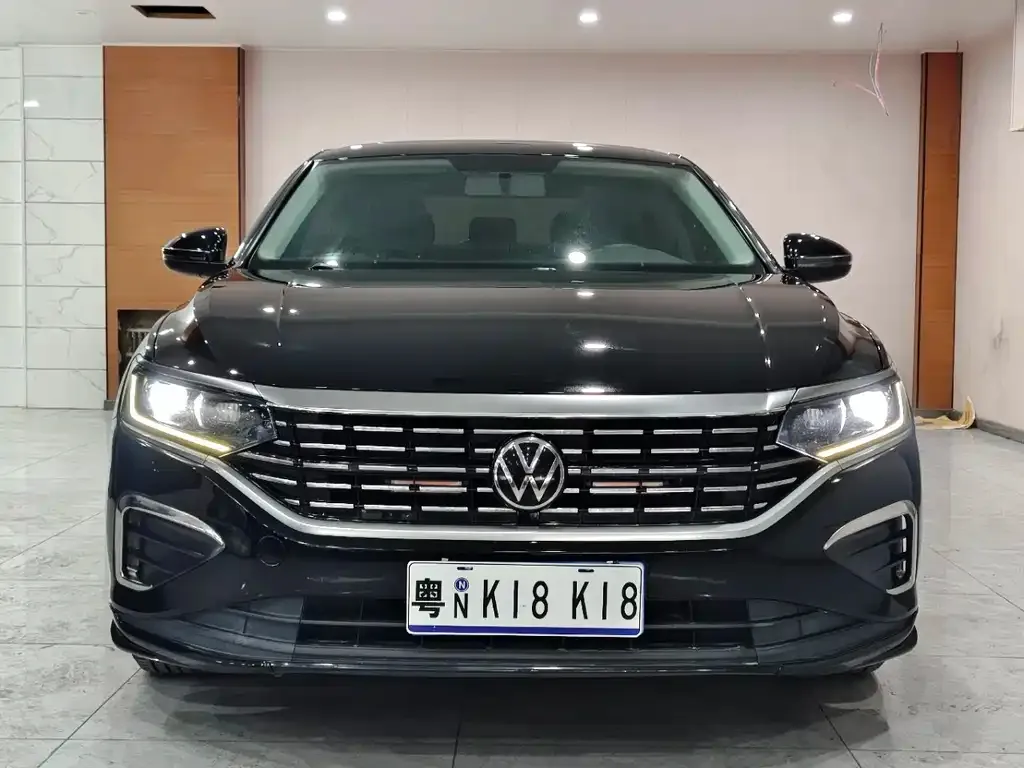 Volkswagen Passat — фото 7