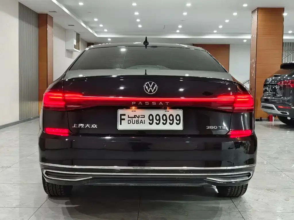 Volkswagen Passat — фото 8