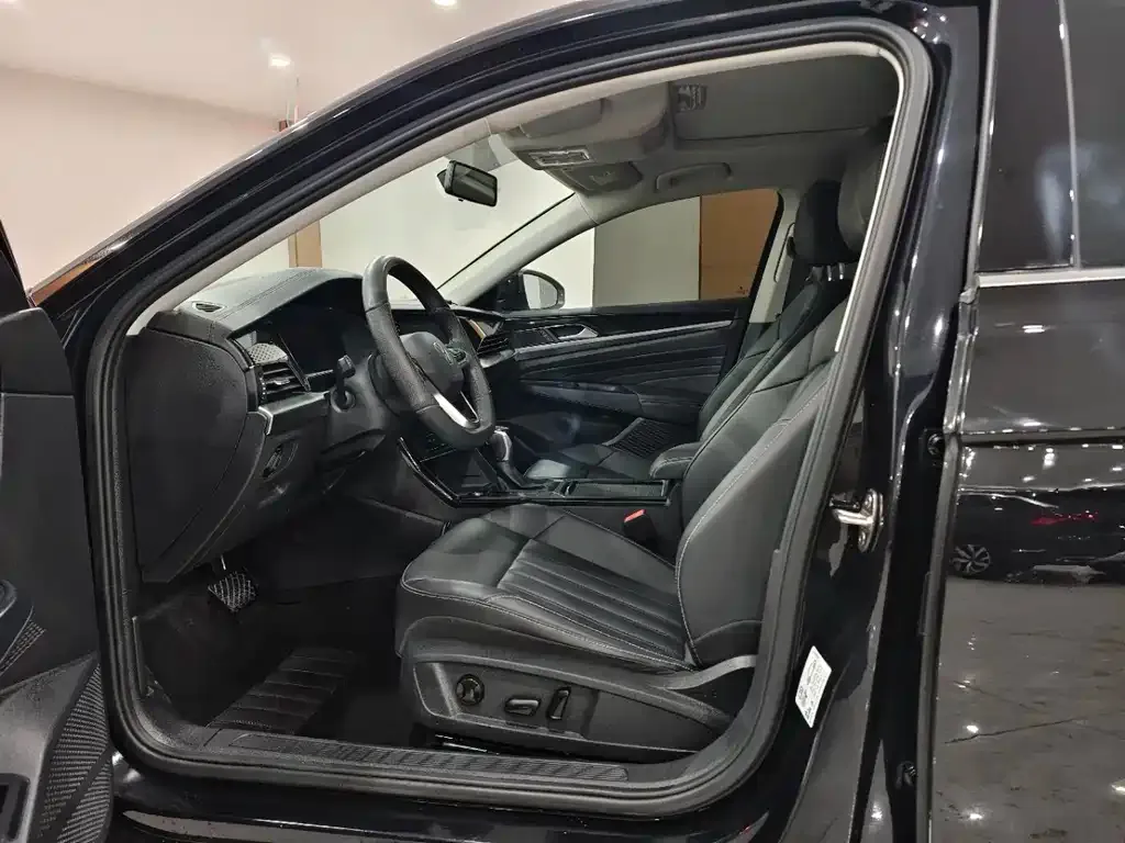 Volkswagen Passat — фото 5
