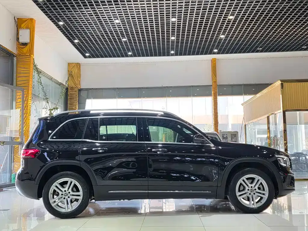 Mercedes-Benz GLB 2023 из CN, фото 4