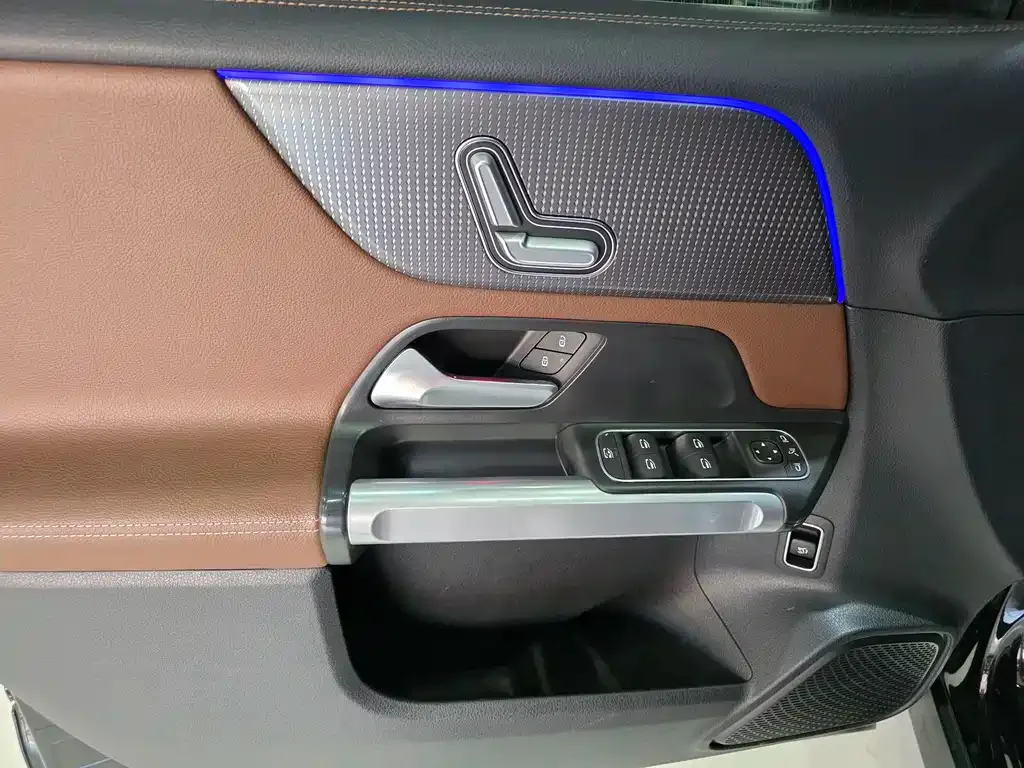 Mercedes-Benz GLB 2023 из CN, фото 6