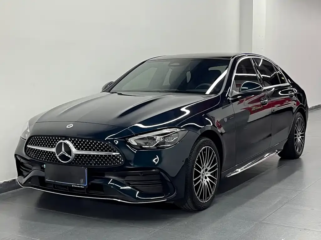 Mercedes-Benz C-Class — фото 1