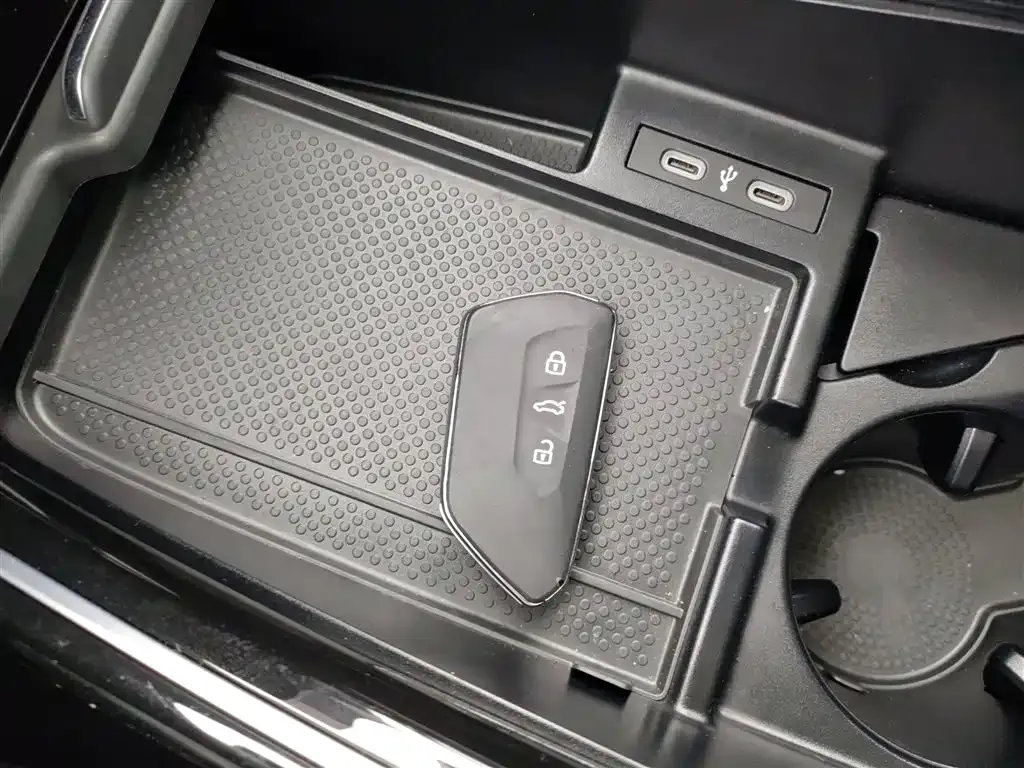 Volkswagen ID.4 X 2024 из CN, фото 5