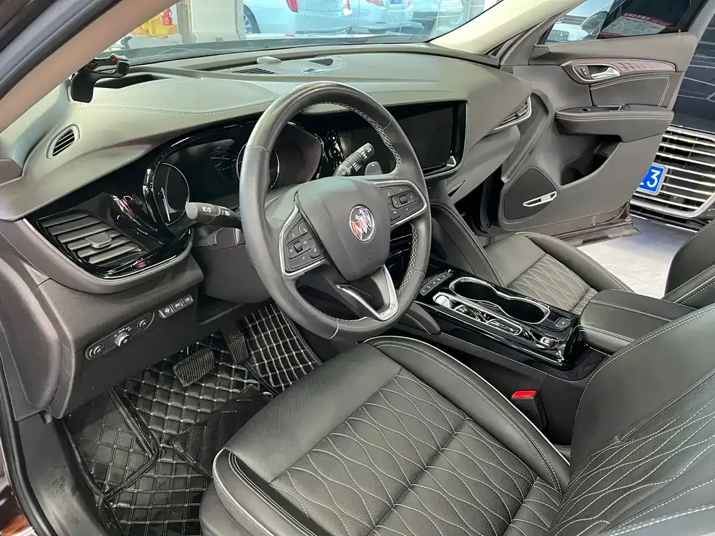 Buick Envision Plus — фото 10