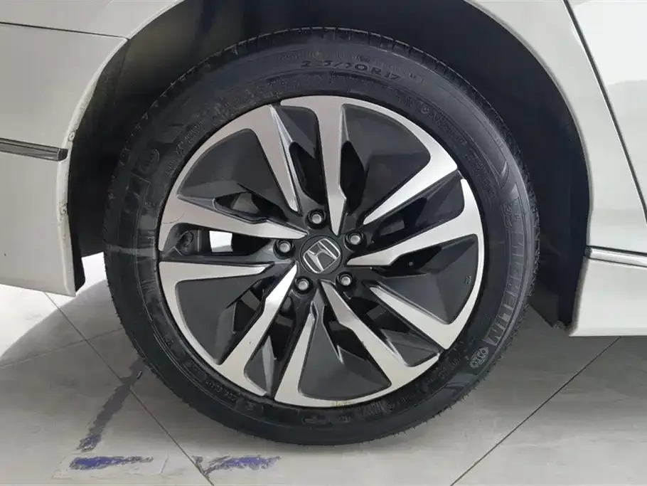 Honda Accord — фото 6