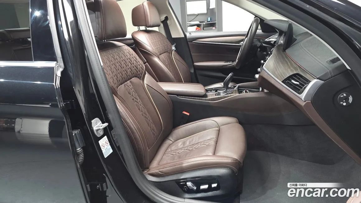 BMW 5-Series 2021 из KR, фото 7