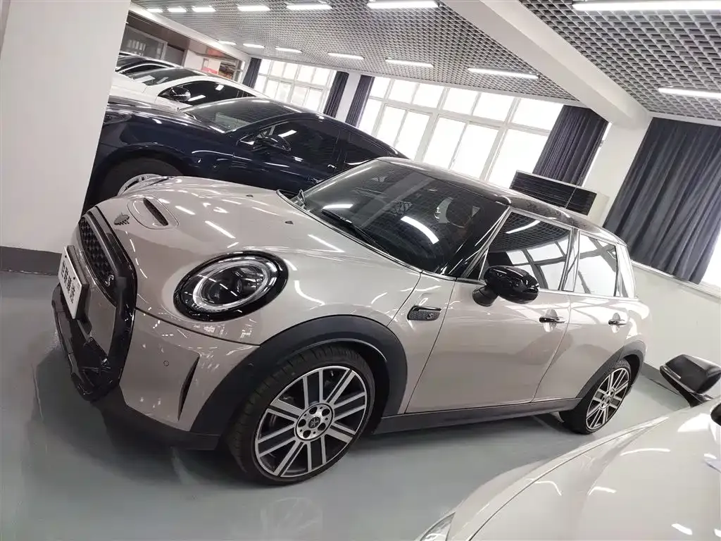 MINI Cooper (3-door) 2024 из CN, фото 6