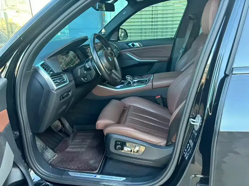 BMW X5 (Import) — фото 2
