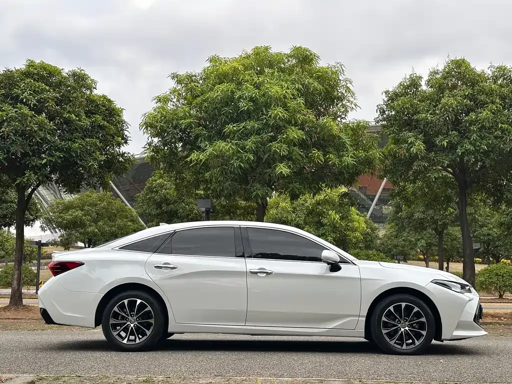 Toyota Avalon 2022 из CN, фото 6
