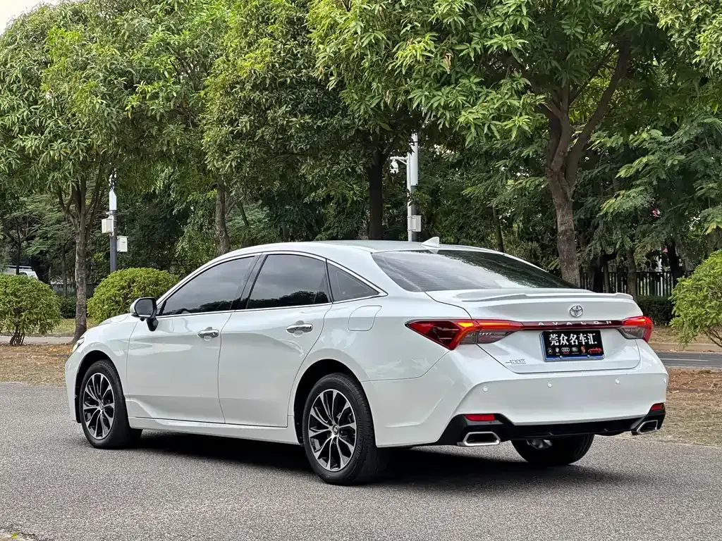 Toyota Avalon 2022 из CN, фото 5