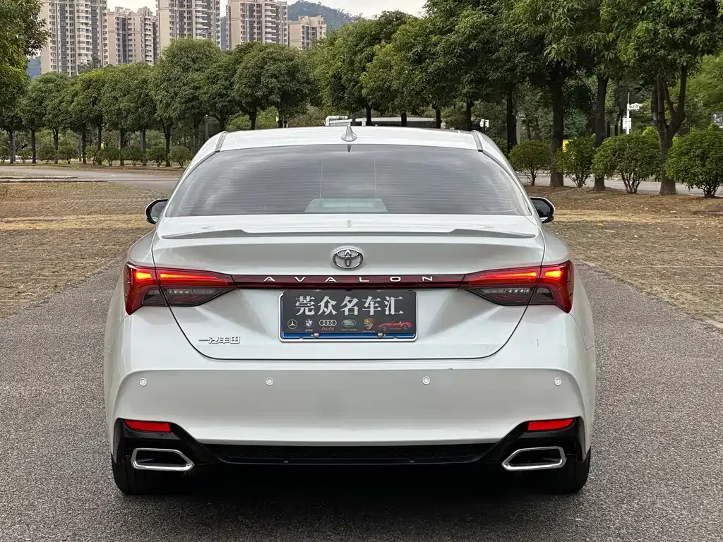 Toyota Avalon 2022 из CN, фото 10