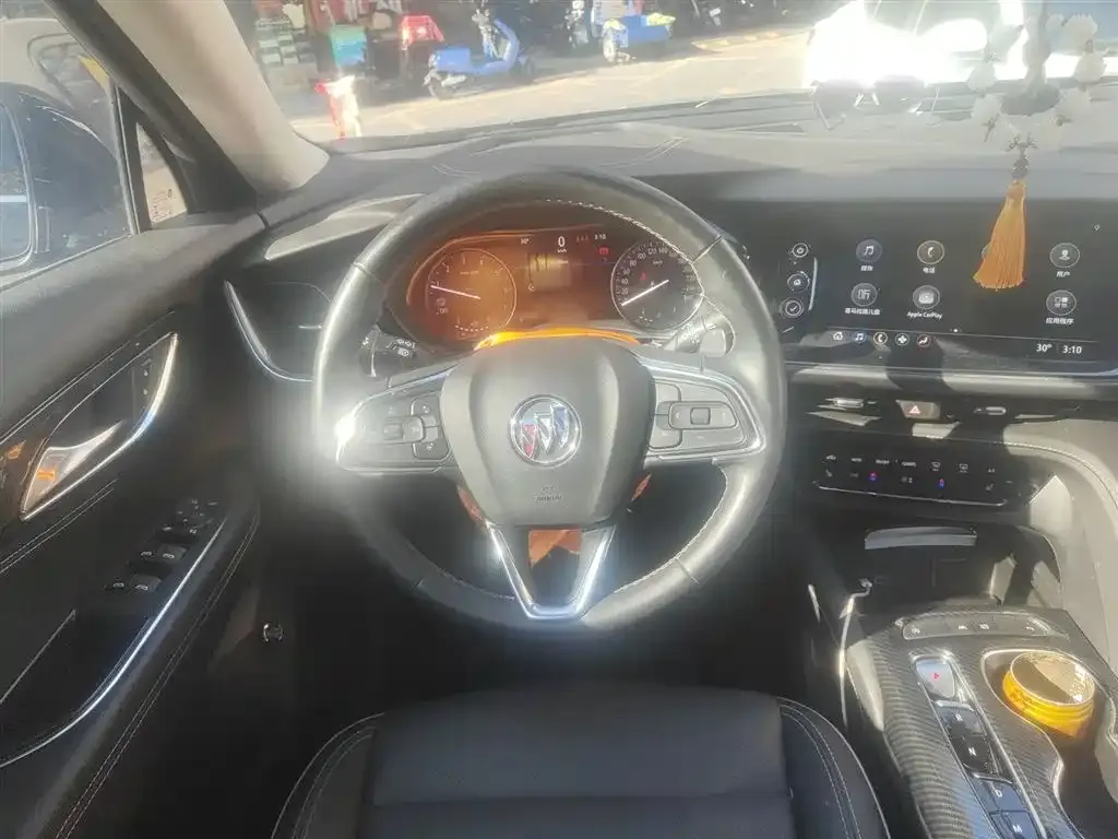 Buick Envision Plus — фото 3