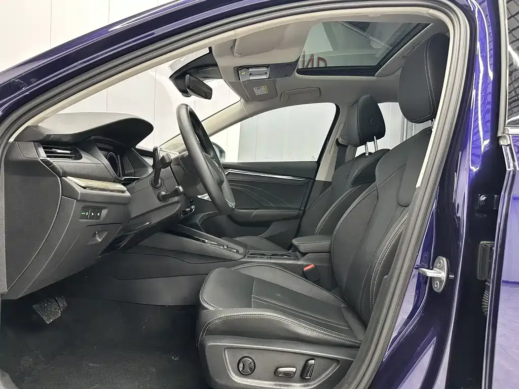 Skoda Octavia 2022 из CN, фото 4