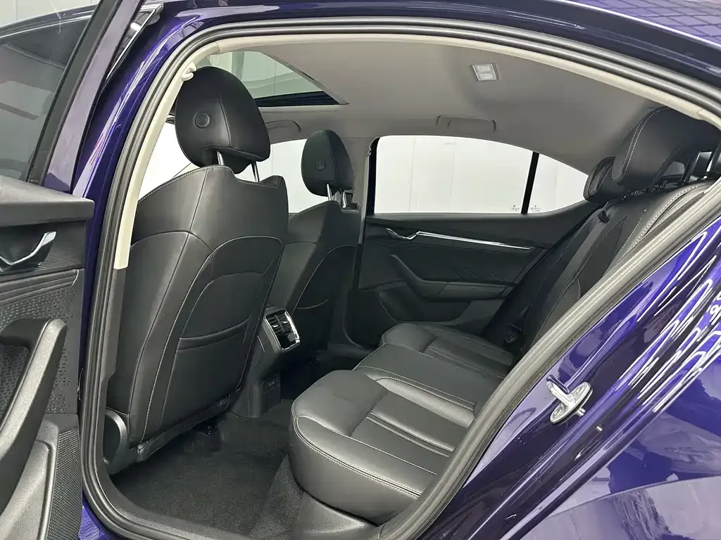 Skoda Octavia 2022 из CN, фото 5