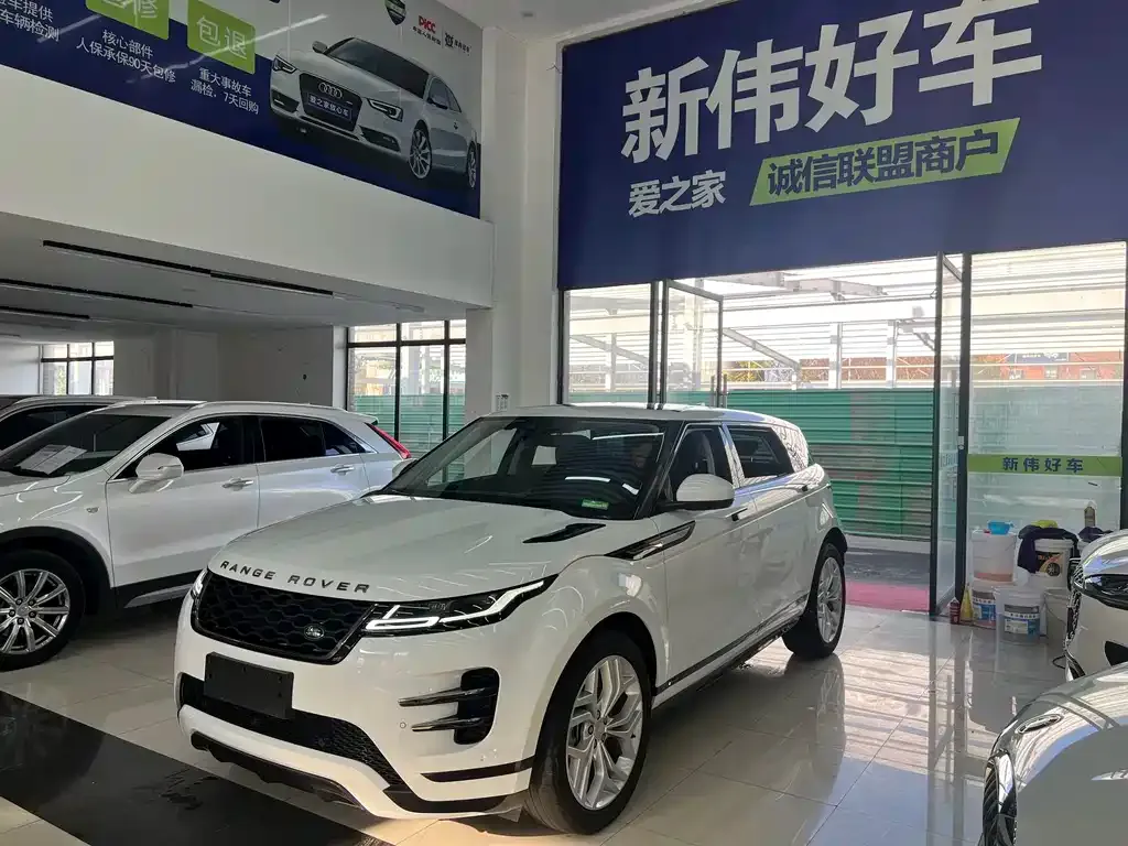 Land Rover Evoque — фото 1