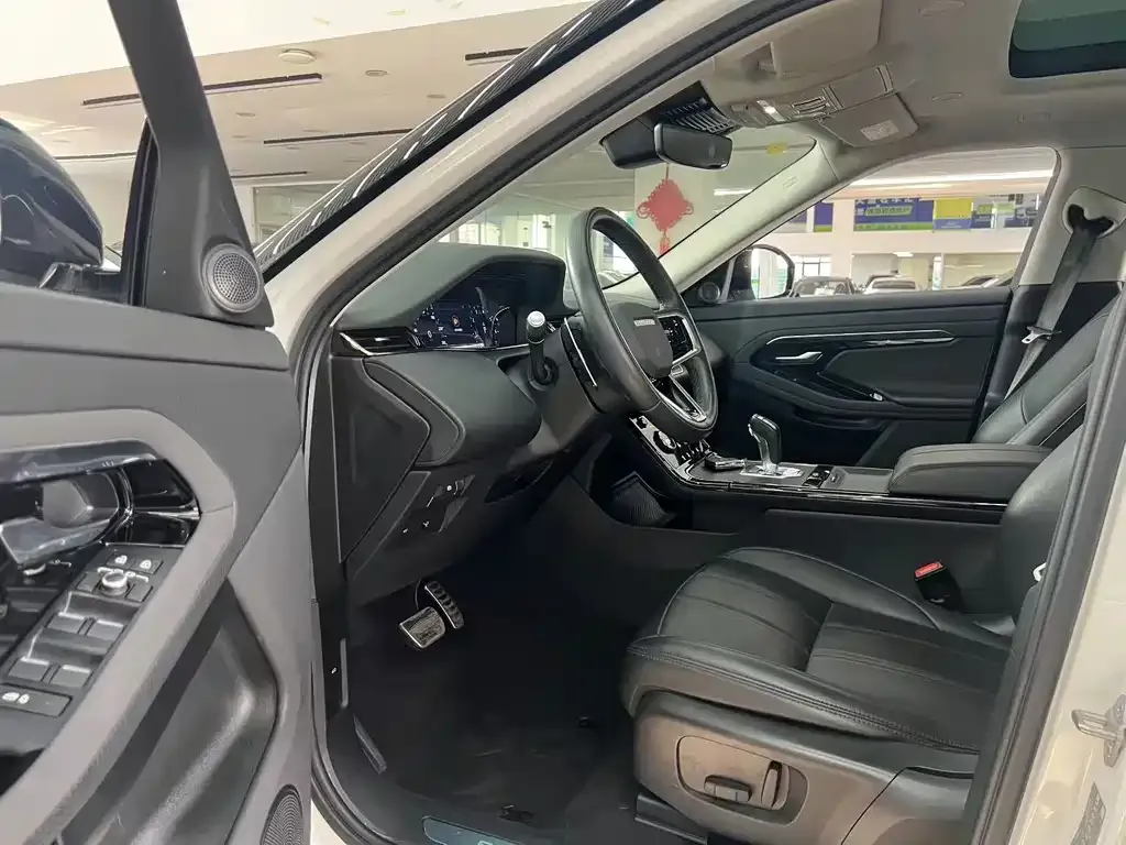 Land Rover Evoque — фото 3