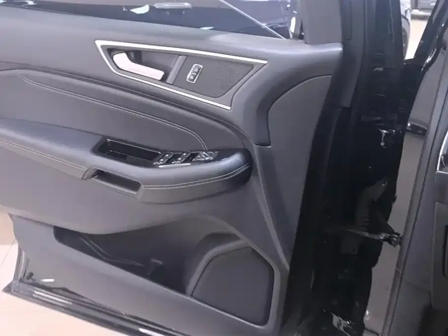 Ford Edge 2021 из CN, фото 7