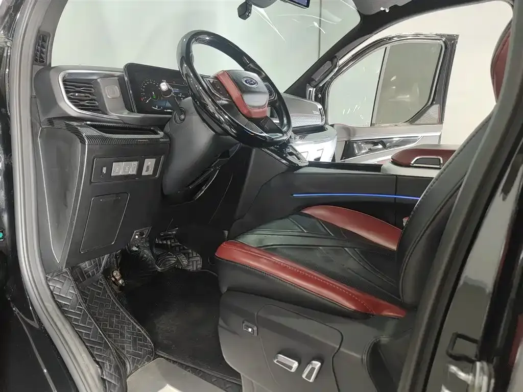 Ford Tourneo 2024 из CN, фото 10