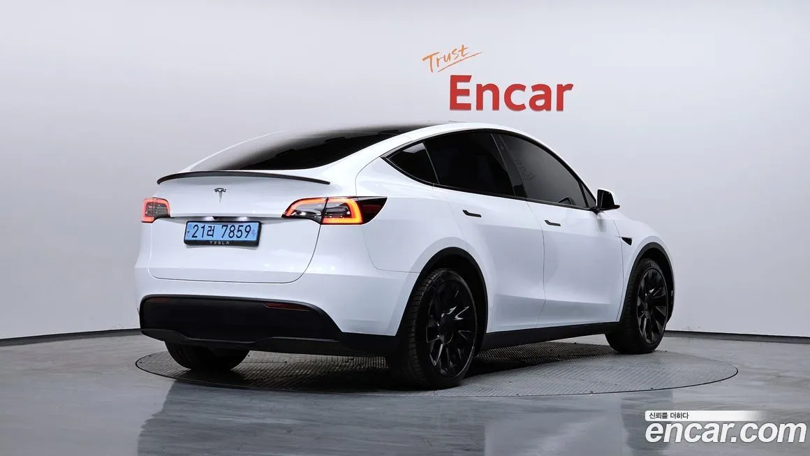 Tesla Model Y 2024 из KR, фото 3