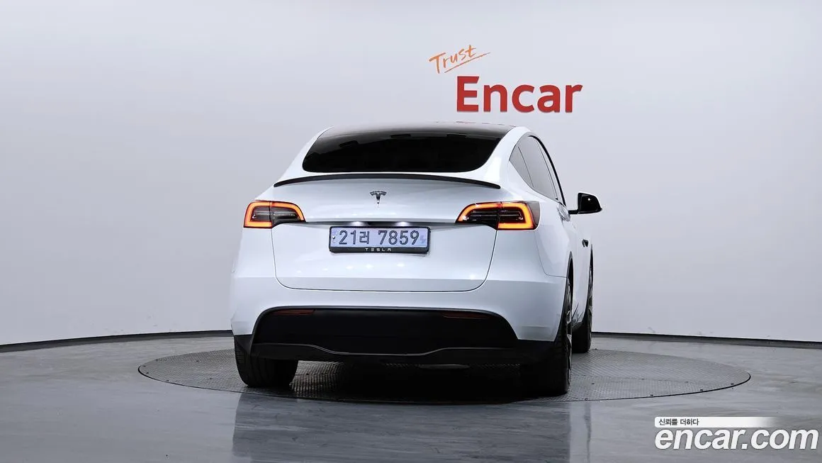 Tesla Model Y 2024 из KR, фото 4