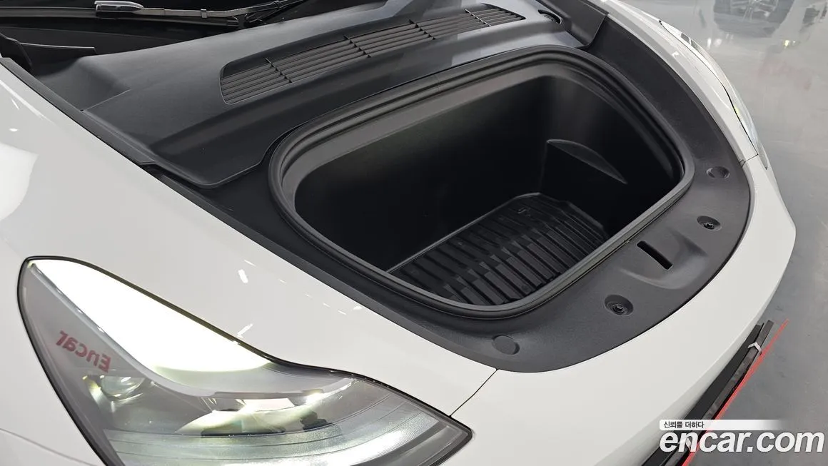Tesla Model Y 2024 из KR, фото 7