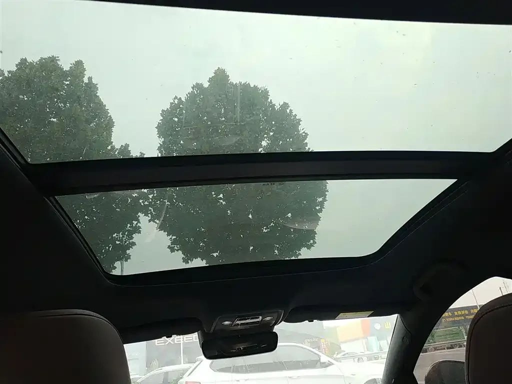 BYD Seal — фото 9