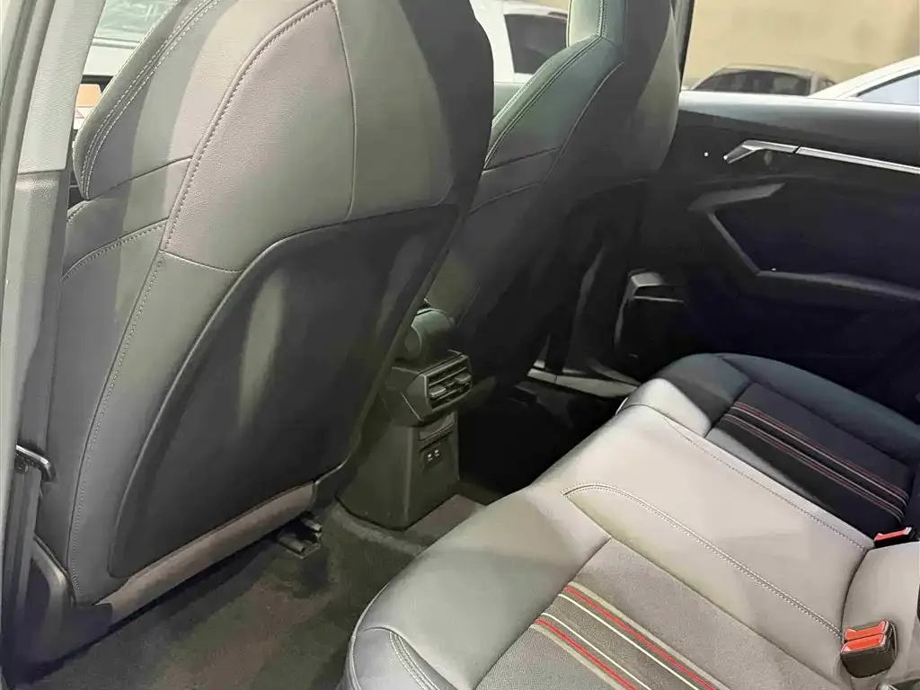 Audi A3 2021 из CN, фото 10