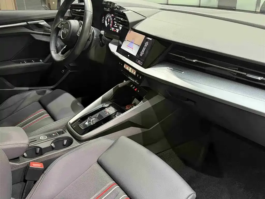 Audi A3 2021 из CN, фото 2