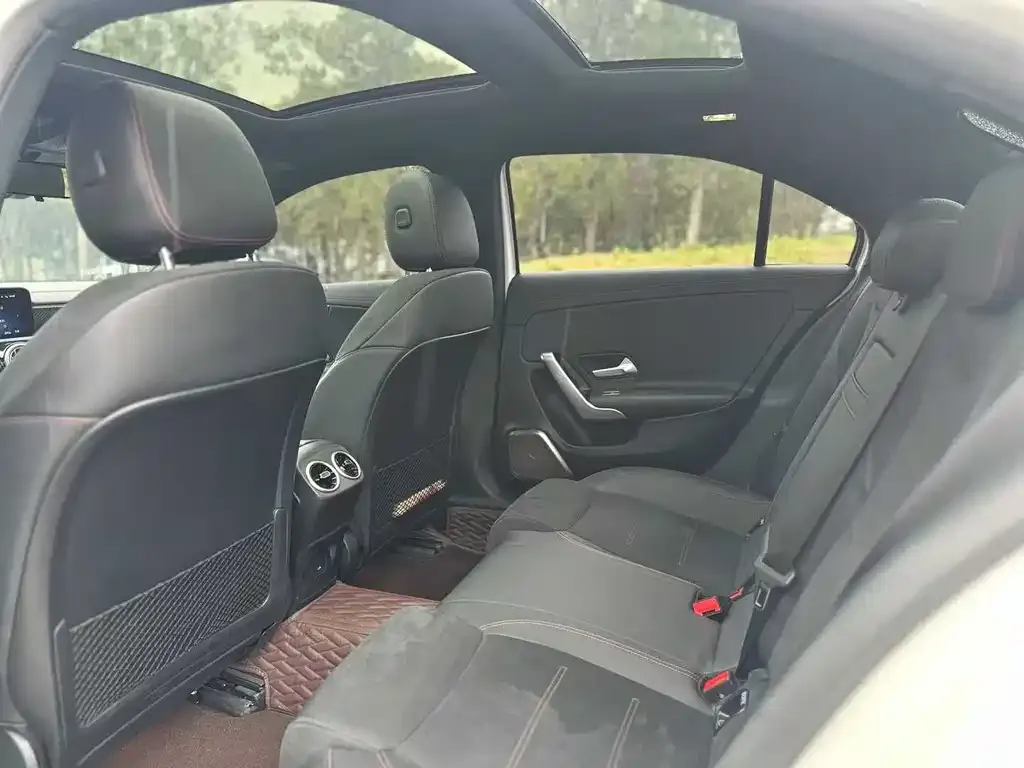 Mercedes-Benz A-Class 2024 из CN, фото 2