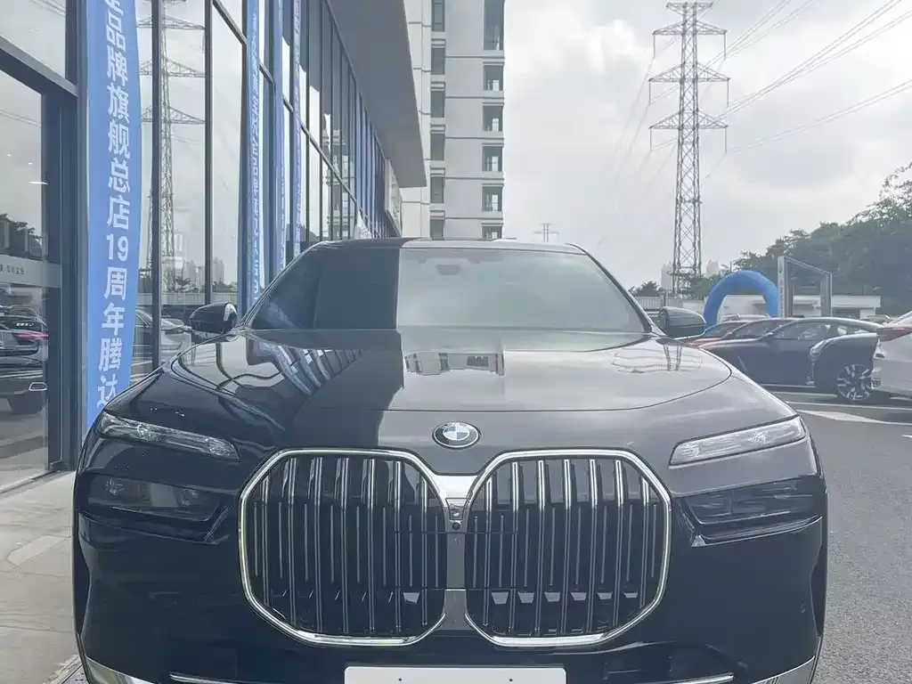 BMW 7 Series 2024 из CN, фото 6