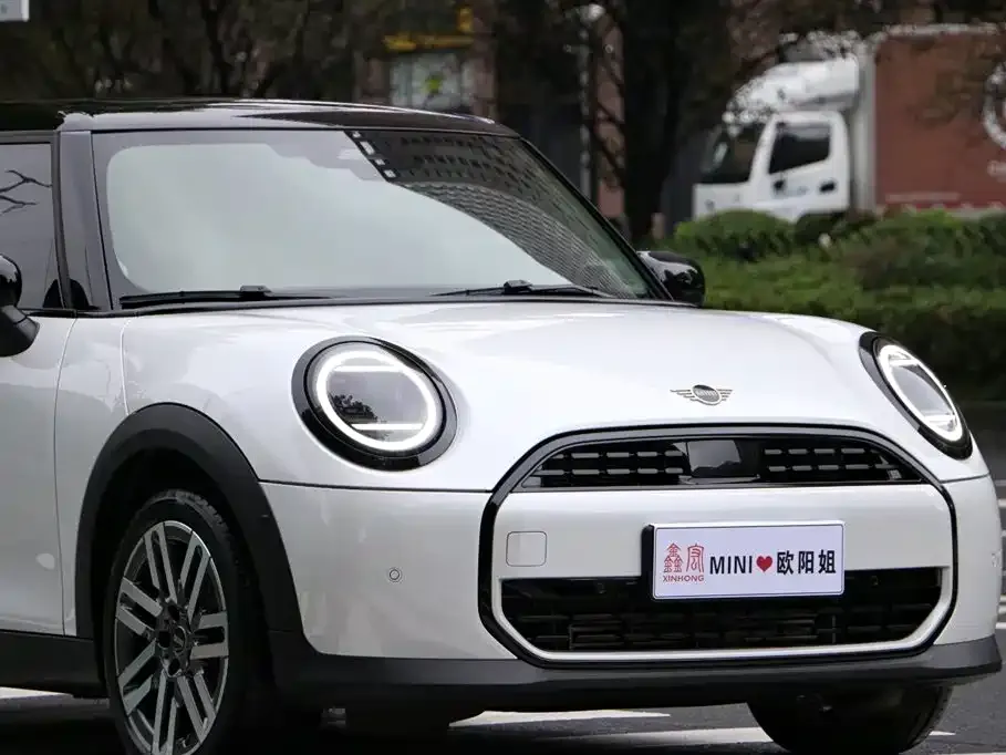 MINI Cooper (3-door) 2025 из CN, фото 3