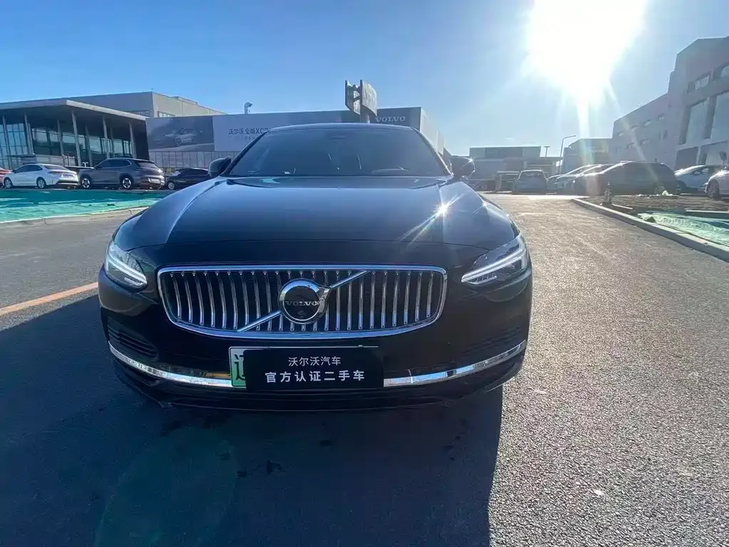 Volvo S90 PHEV 2025 из CN, фото 7