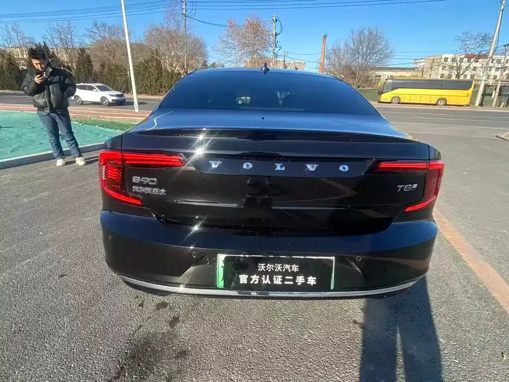 Volvo S90 PHEV 2025 из CN, фото 8