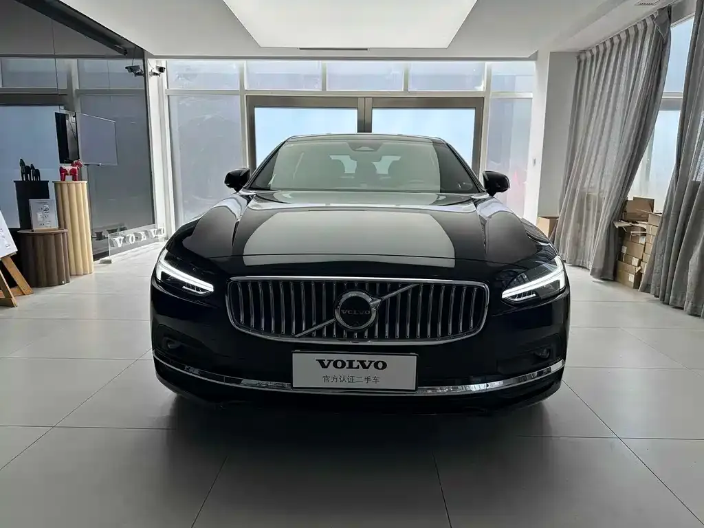 Volvo S90 — фото 3