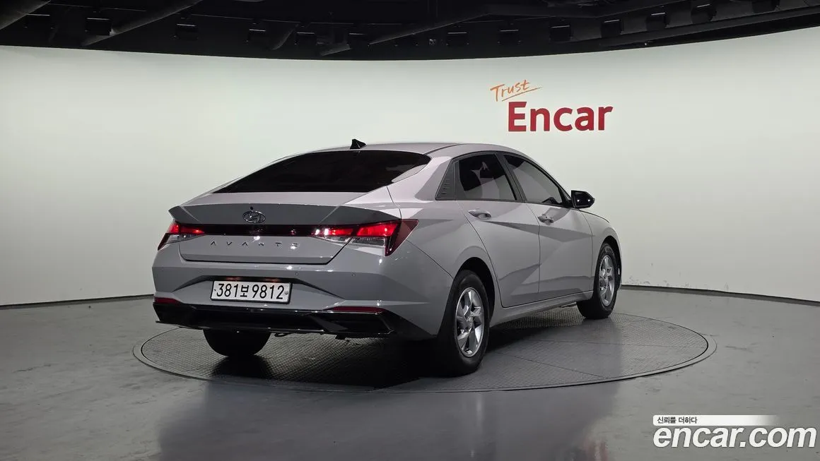 Hyundai AVANTE — фото 2