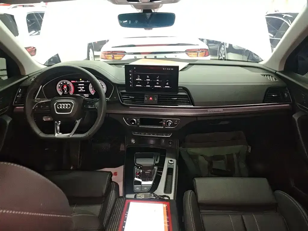 Audi Q5L 2022 из CN, фото 10