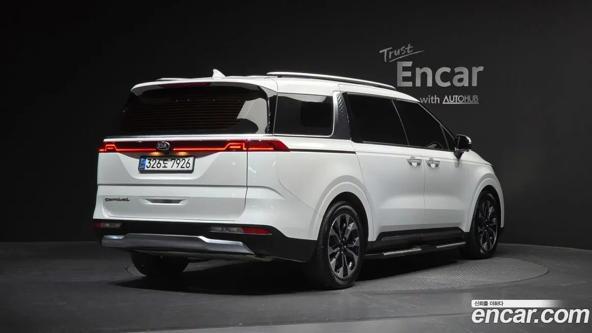 Kia Carnival — фото 2