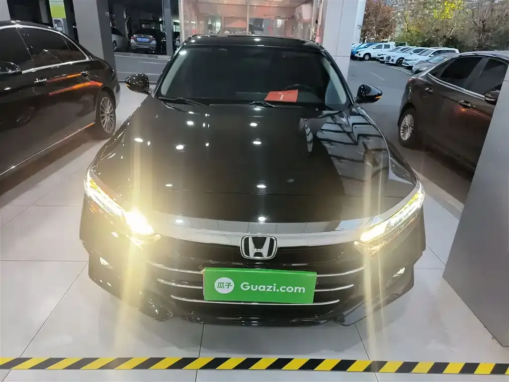 Honda Accord — фото 6